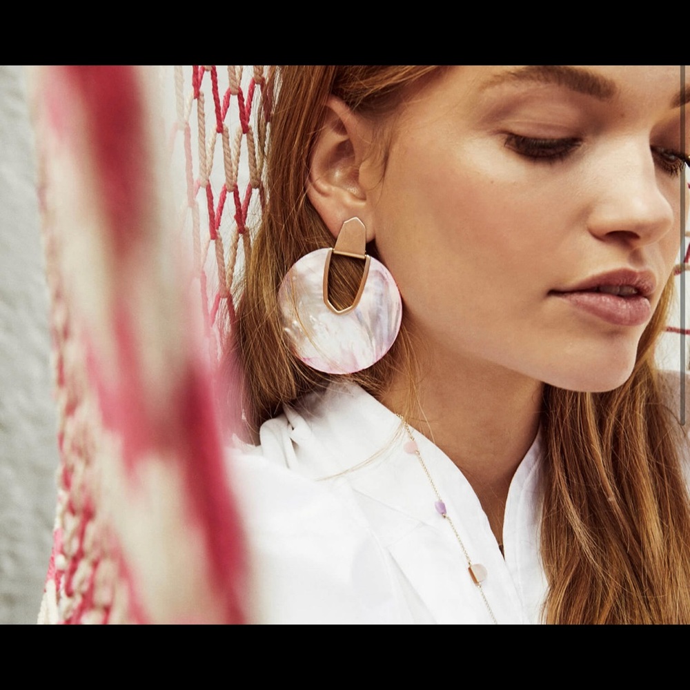 New. Kendra Scott Diane statement earrings